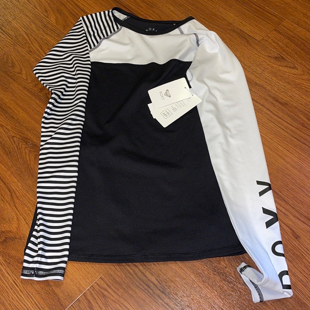 NWT Roxy rash guard